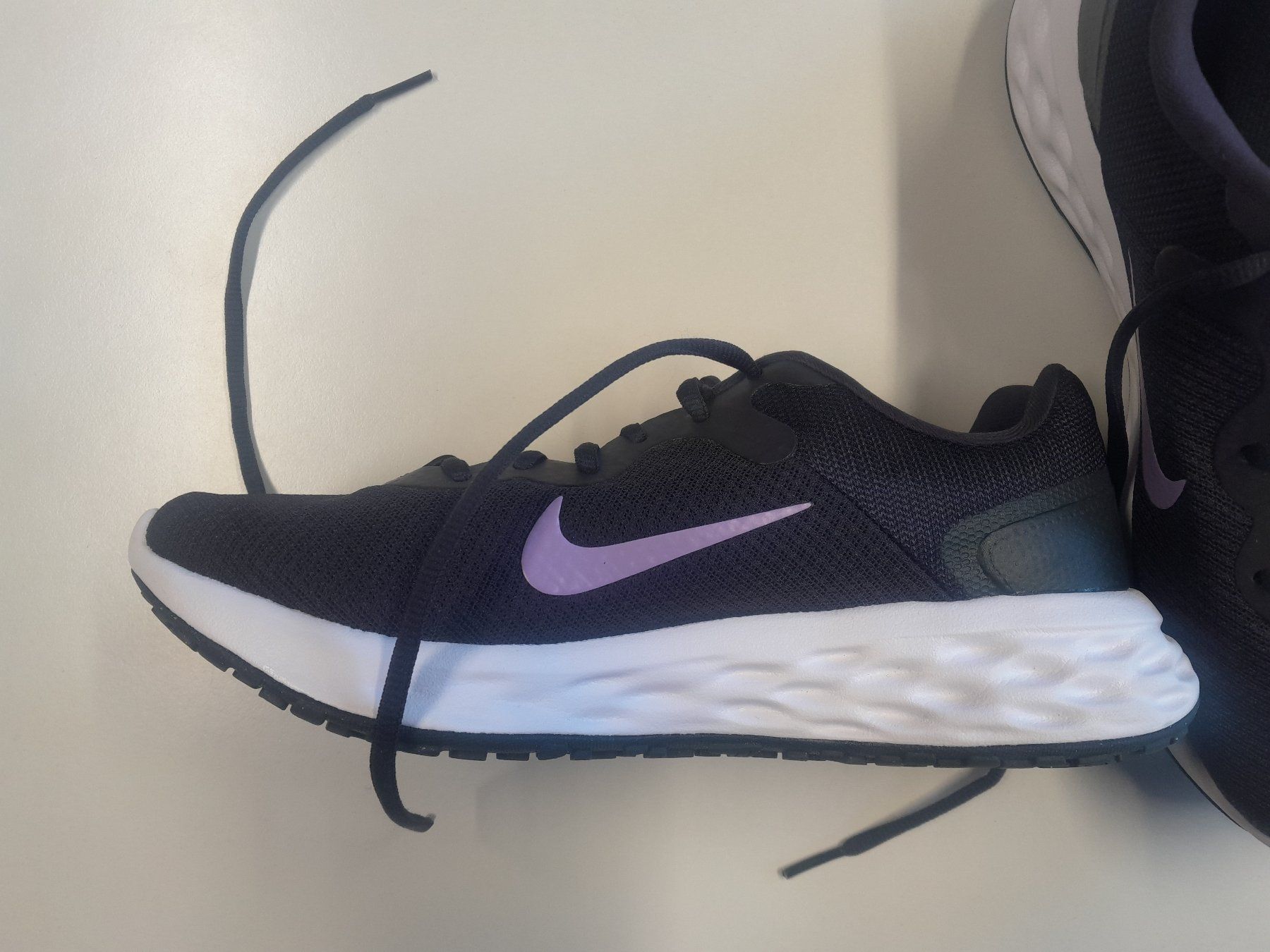 Nike Scarpe da donna: Nike Turnschuh Gr. 40 (eher 39) – Nuovo (secondo la descrizione) da Utzenstorf venduto da Schleimi007 2