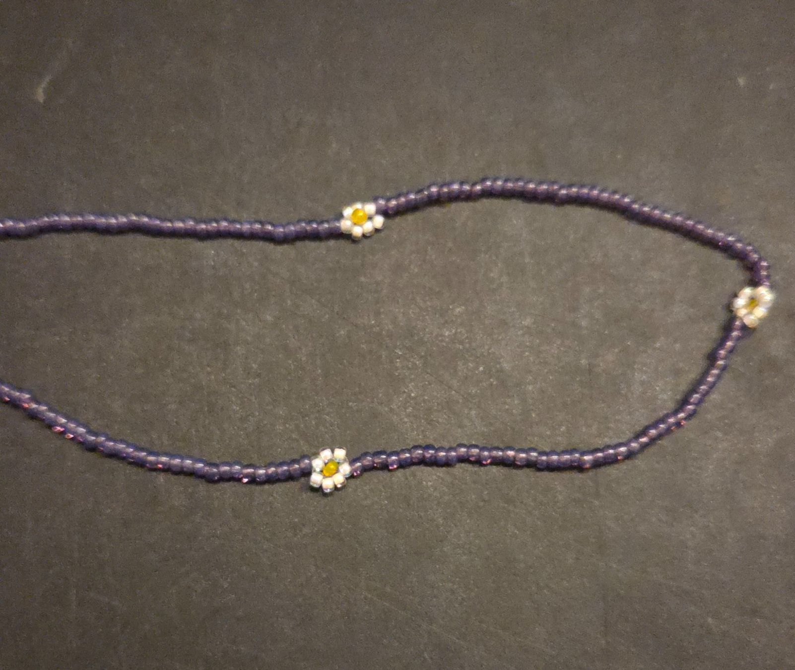 Ketten: Lila Brillenkette mit Blümchen – Gebraucht aus Zürich von wile_coyote 1