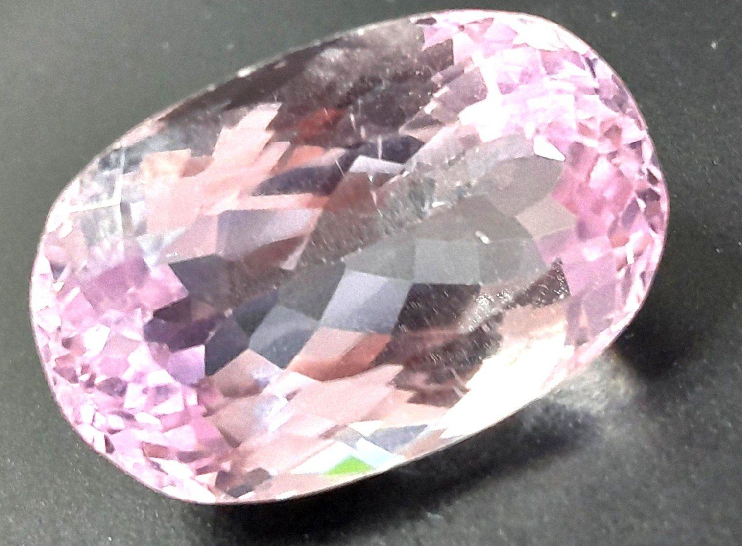 Pietre preziose: SPLENDIDE Kunzite 21.28 ct - Valeur 2'550.- Fr – Nuovo (secondo la descrizione) da Grimisuat venduto da Valgem 1