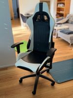 Gaming Stuhl Schwarz/Weiss guter Zustand