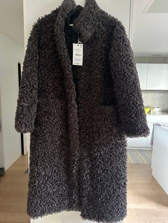 ZARA Mantel