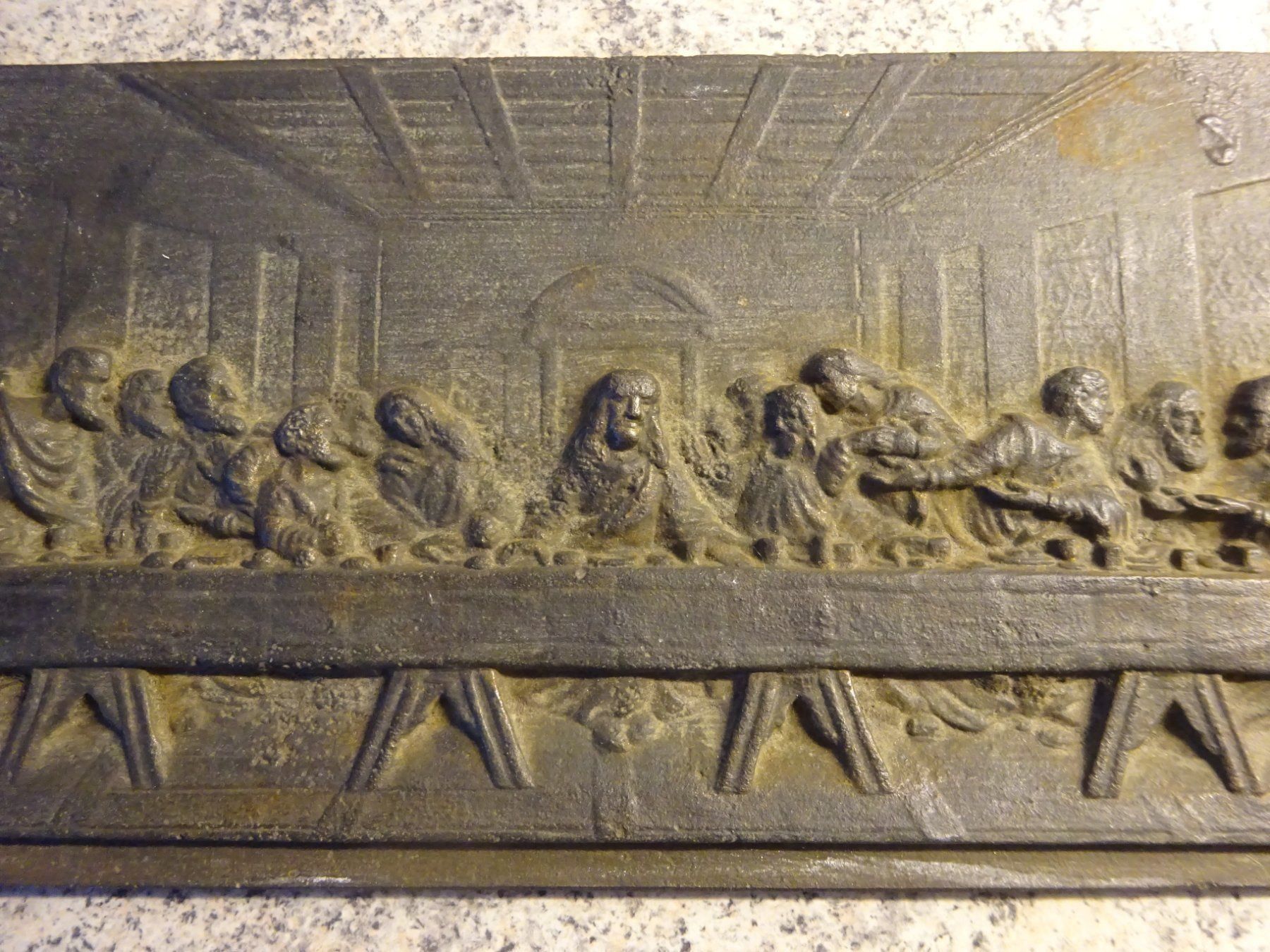 Sculture & Statue: Antike Ofenplatte / Eisenguss – Usato da Esslingen venduto da eintagammeer 2