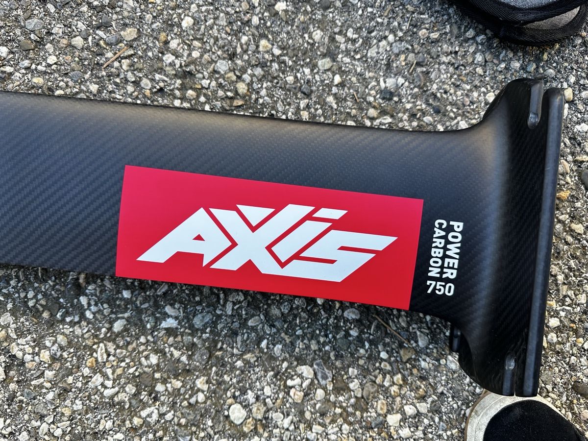 Axis Tavole da surf e di nuoto: Axis Carbon Mast + fuselage sillyshort – Usato da Cortaillod venduto da bap_7q9y 1