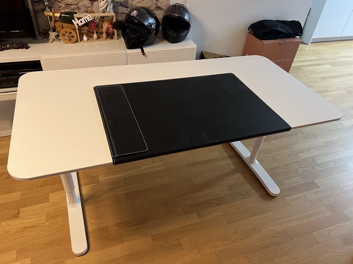 Schreibtische: Ikea Schreibtisch Pult – Gebraucht aus Zürich von jenayy 1