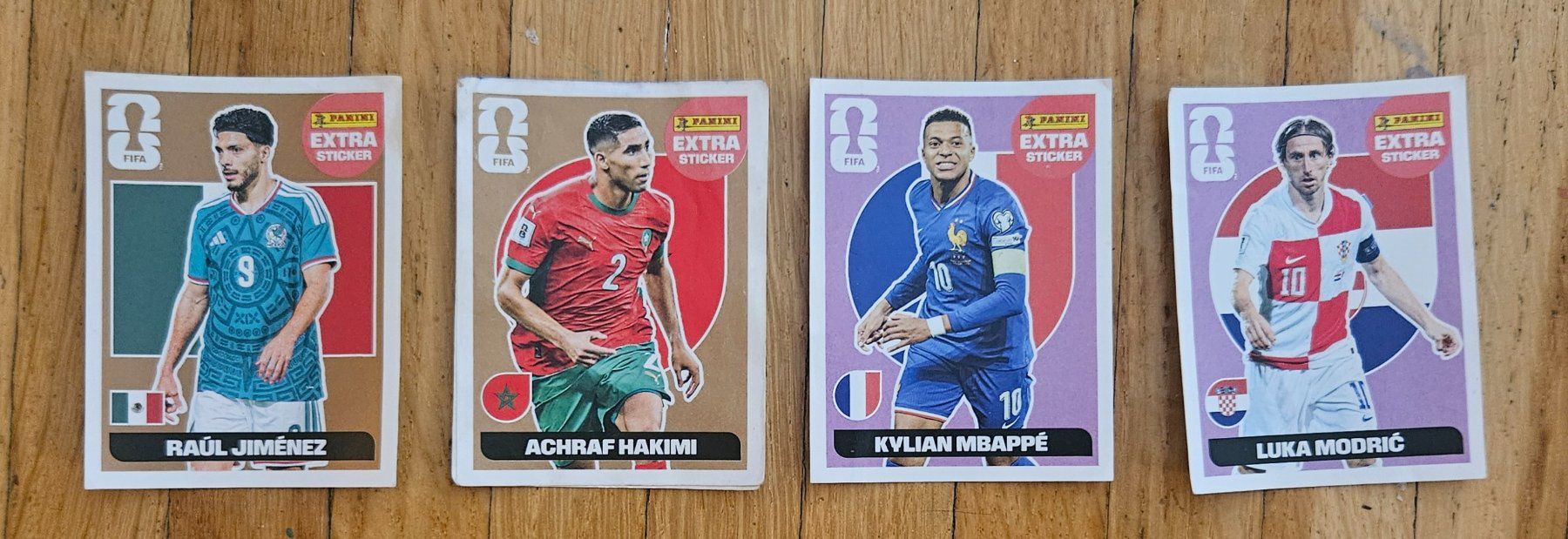 Panini Sammelbilder & Trading cards: Panini Extra Sticker ass.4 Stück – Neu (gemäss Beschreibung) aus Adliswil von maryrules