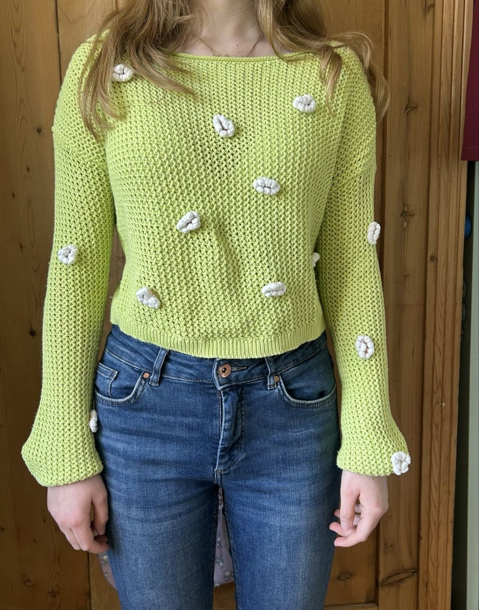 Pullover & Sweatshirts: Frühlingshafter Strickpullover mit Blumen, Grösse XXS – Neu (gemäss Beschreibung) aus Zürich von sera_33