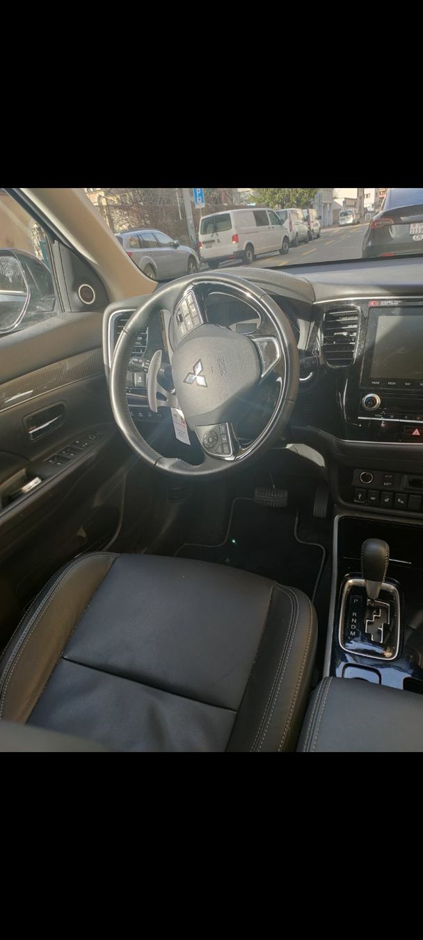 Mitsubishi Autos: Mitsubishi Outlander Diamond Benzin Version - Leder/1. Hand – Gebraucht aus Uitikon Waldegg von tiger00999 1