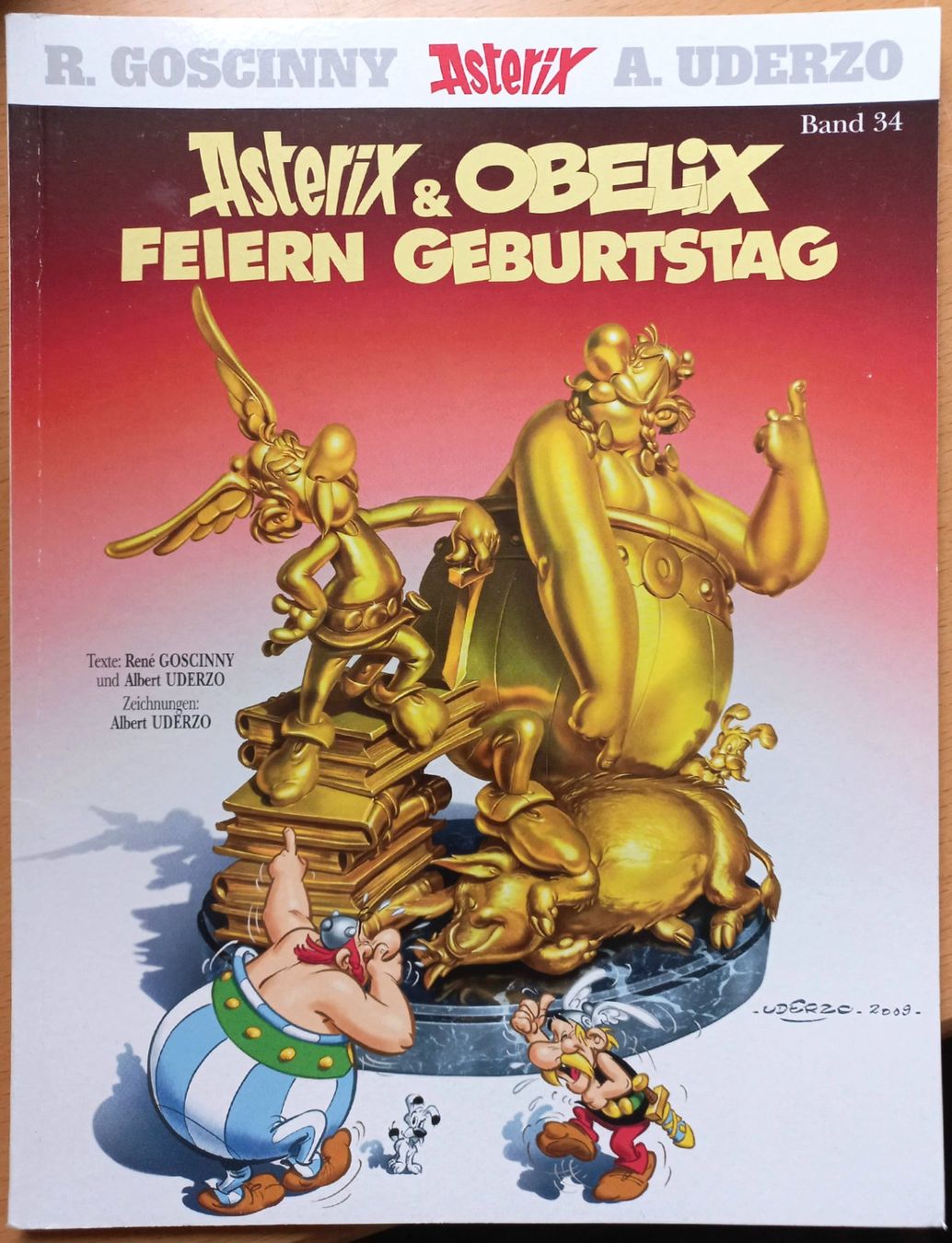 Fumetti: Comic - Asterix 34 - und Obelix feiern Geburtstag – Usato da Niederuzwil venduto da lubimaja