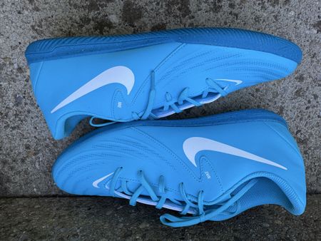 Nike Phantom GX II Club IC, Gr. 44, Neu