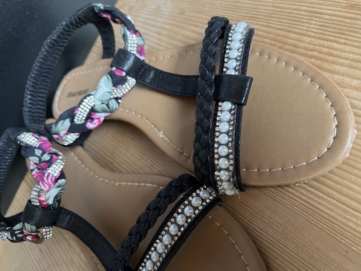 Graceland Scarpe da donna: Superschöne Sandale, 40 – Usato da Môtier (Vully) venduto da Iljos 1