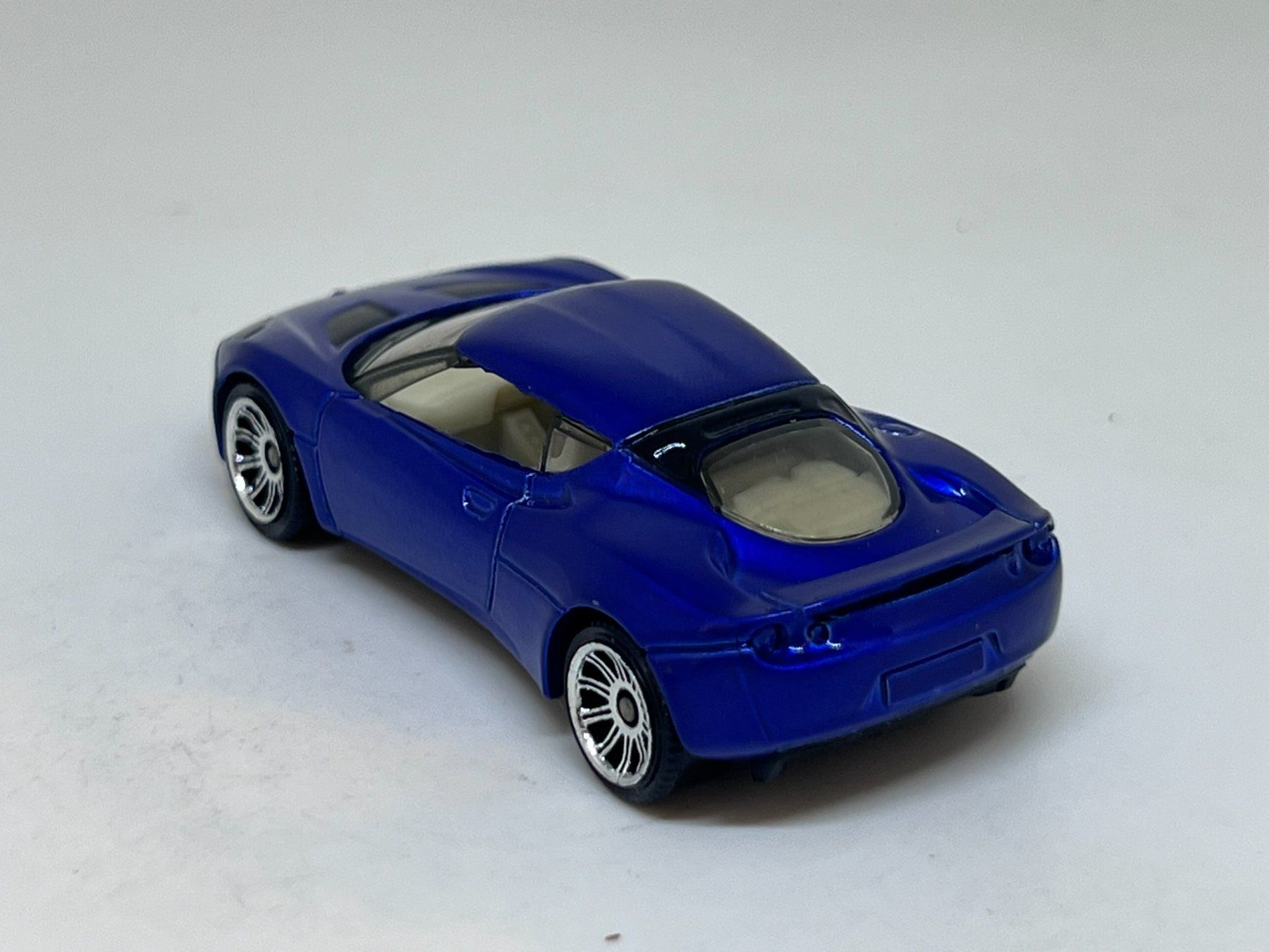 Matchbox Modellini d'auto: Matchbox Lotus 2008 #659 – Usato da Wildegg venduto da LaaBoutique 2