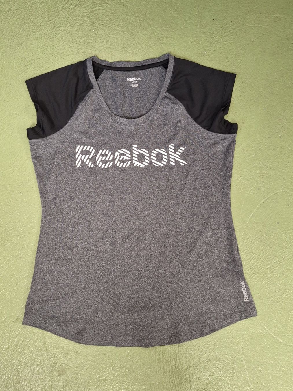Reebok T-shirt: Reebok Sportshirt – Usato da Niederglatt ZH venduto da Bobsli