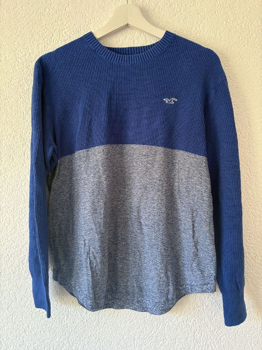 Hollister Lotti di vestiti: Hollister Lot de 4 pulls et 1 chemise – Usato da Malleray venduto da malvib