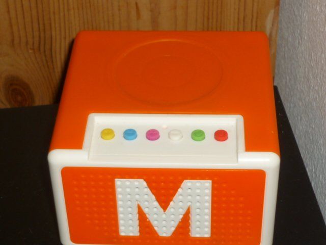 Migros Giocattoli: MIGROS-BOX + FIGUREN – Usato da St.Gallen venduto da Anso 1