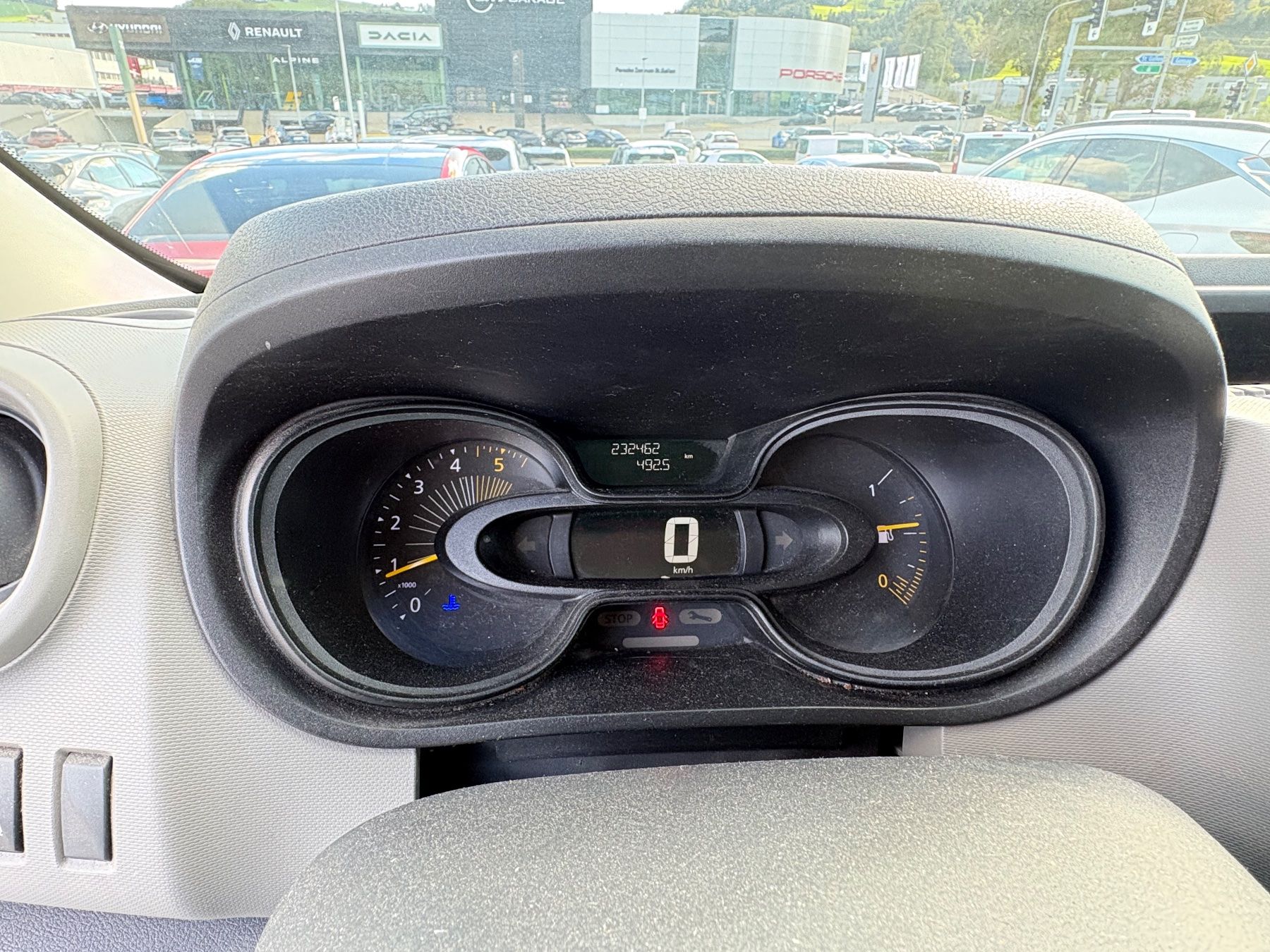 Renault Veicoli commerciali: Renault Trafic dci 90 (MO) – Usato da St. Gallen venduto da CityAuktion 4