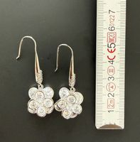 Original Swarovski Ohrhänger – Blumen-Design, neu