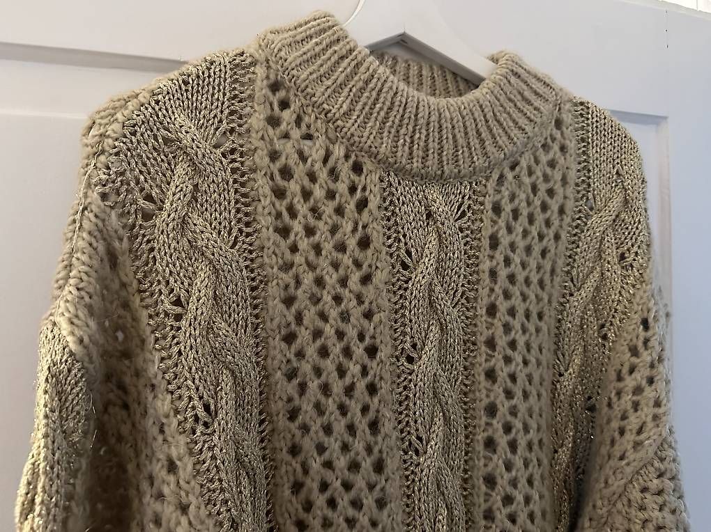 Zara Maglioni & Felpe: NEU! Lochstrick-Pullover ZARA. Gr. 42 – Nuovo (secondo la descrizione) da Flawil venduto da mar_9chb 2