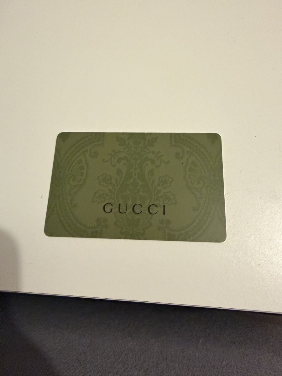 Karten: Gucci Geschenkkarte – Neu und originalverpackt aus Dürnten von mar_7vb2