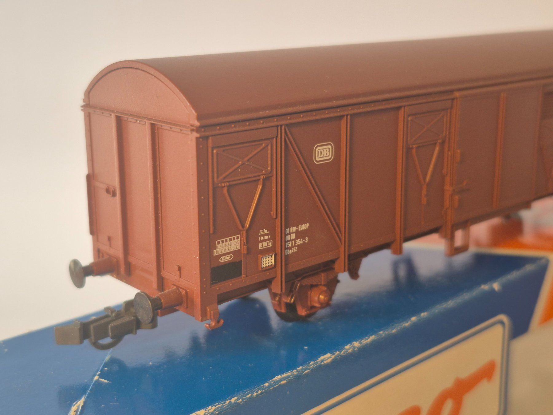 Roco Modellini di ferrovie: Roco Güterwagen - DB - Nr. 46409 – Usato da Zürich venduto da Ricola_Citron 6