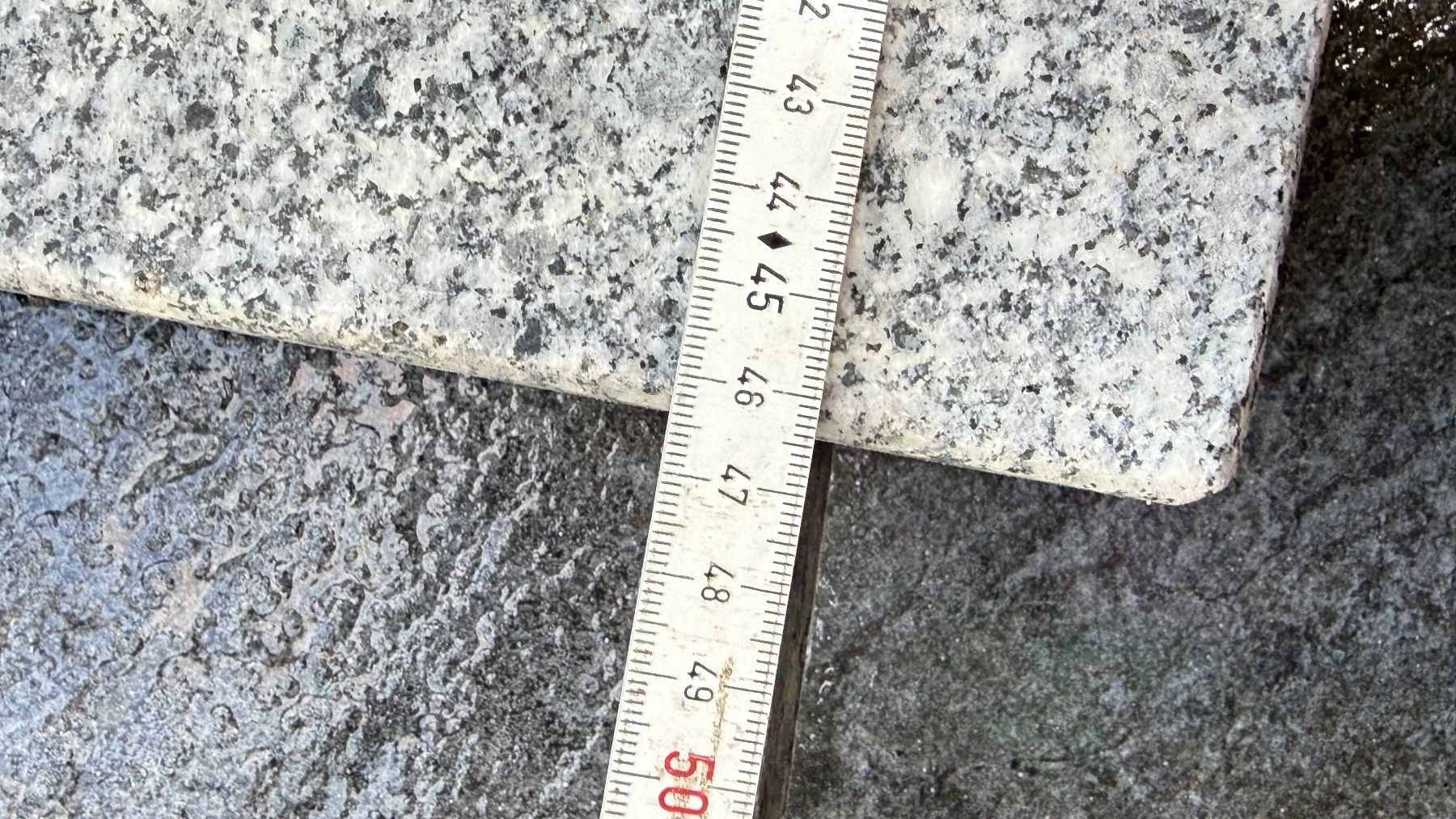 Altro: Schirmständer aus Granit – Usato da Allschwil venduto da Spice6 5