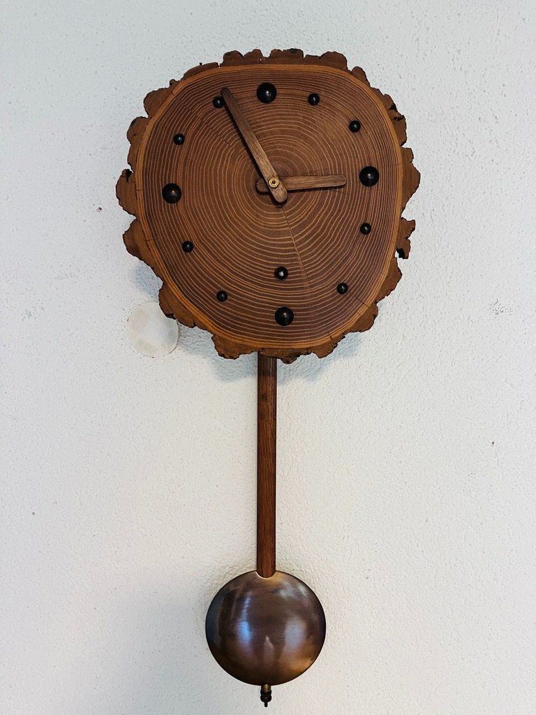 Orologi: Baumscheiben Uhr / Wanduhr / Pendeluhr – Usato da Fislisbach venduto da Promo