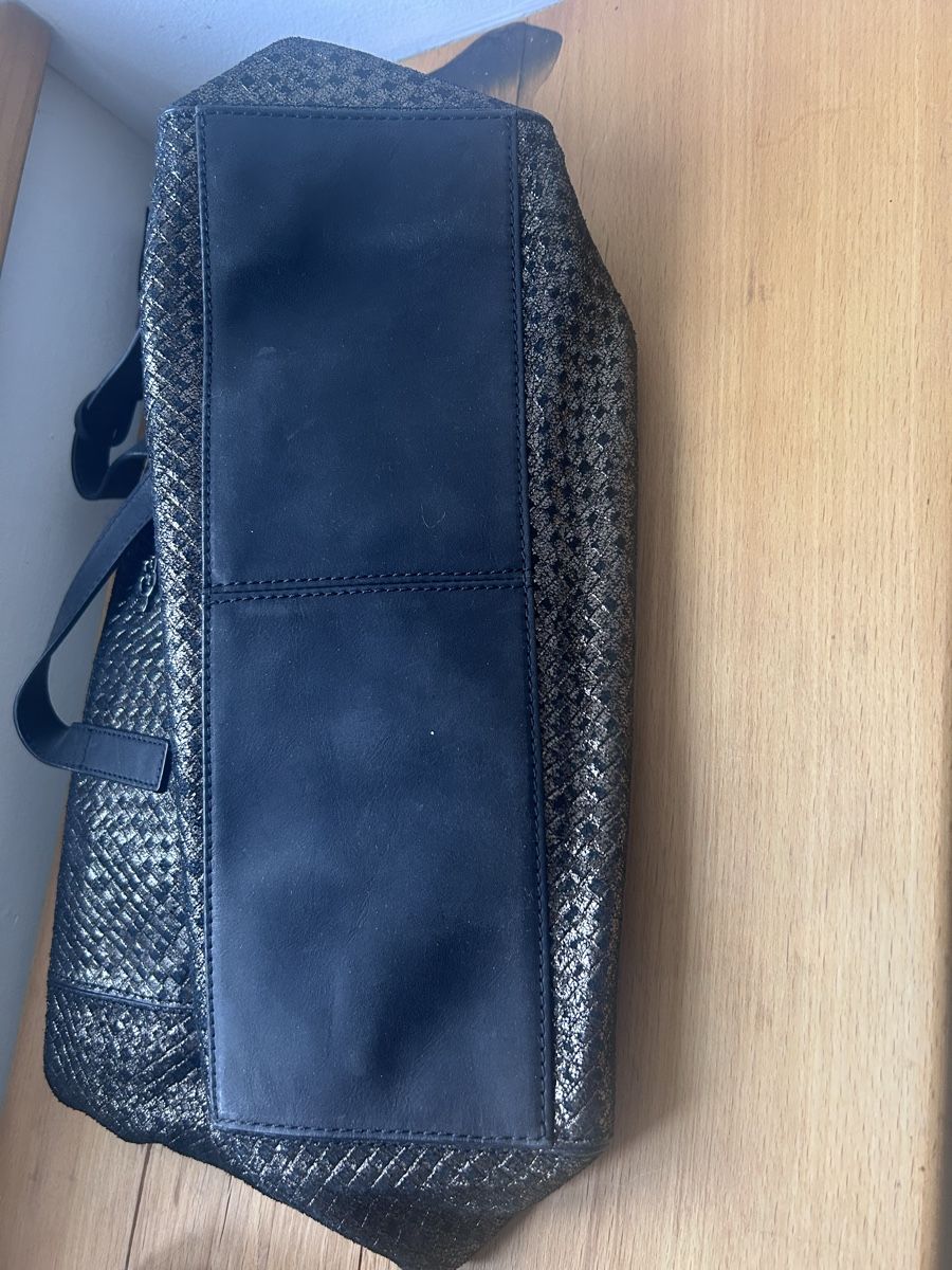 Ugg Taschen für Damen: Handtasche von Ugg – Gebraucht aus Wald ZH von kellerlisi 3