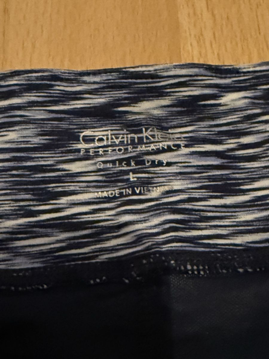 Calvin Klein Leggings: Calvin Klein Performance Caprihose – Usato da Thun venduto da tahari 2
