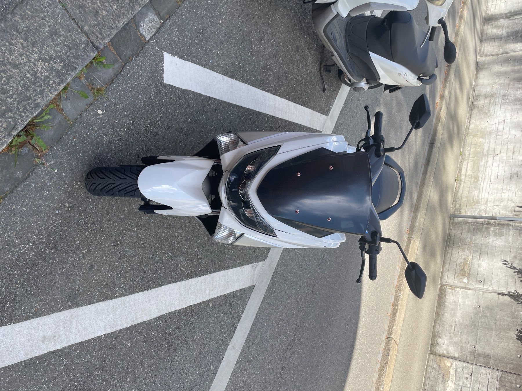 Yamaha Scooter: YAMAHA GPD125 N-Max – Usato da Zürich venduto da art_8c6w 2