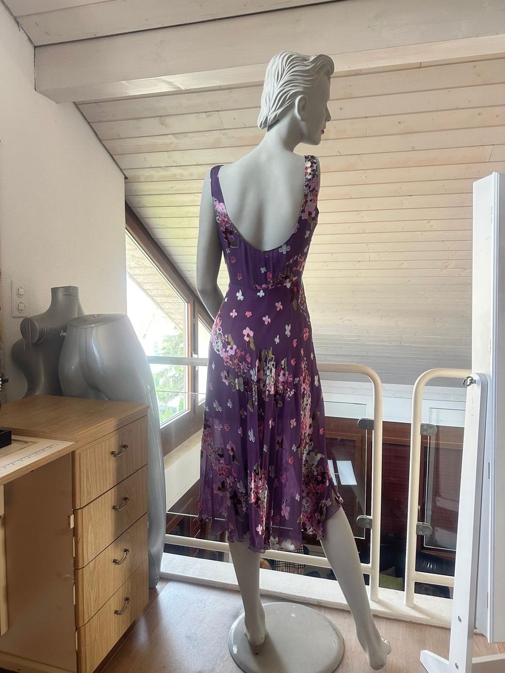 Vestiti: Seidenkleid von BLUNAUTA – Usato da Neuhausen venduto da Lechasseur 2