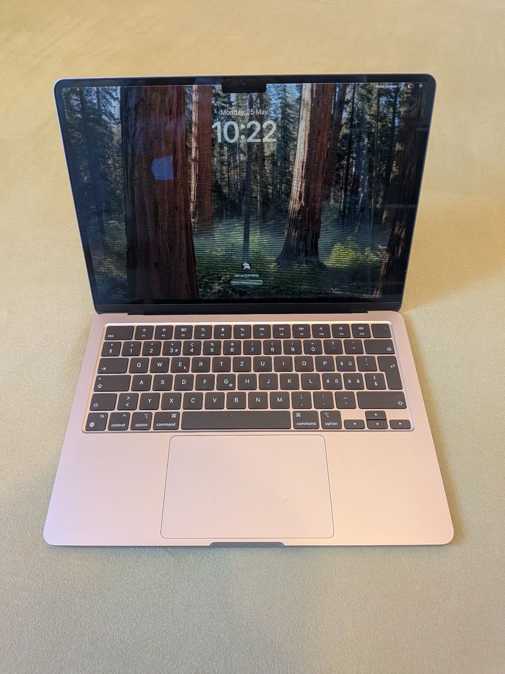 Apple Notebooks: MacBook Air M2 2022 – Defekt aus Grächen von murco_s 4