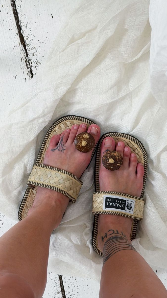 Chaussures femmes: Natural Raffia Slides Size M Handmade – D'occasion à Knonau par Grapesvintage 1