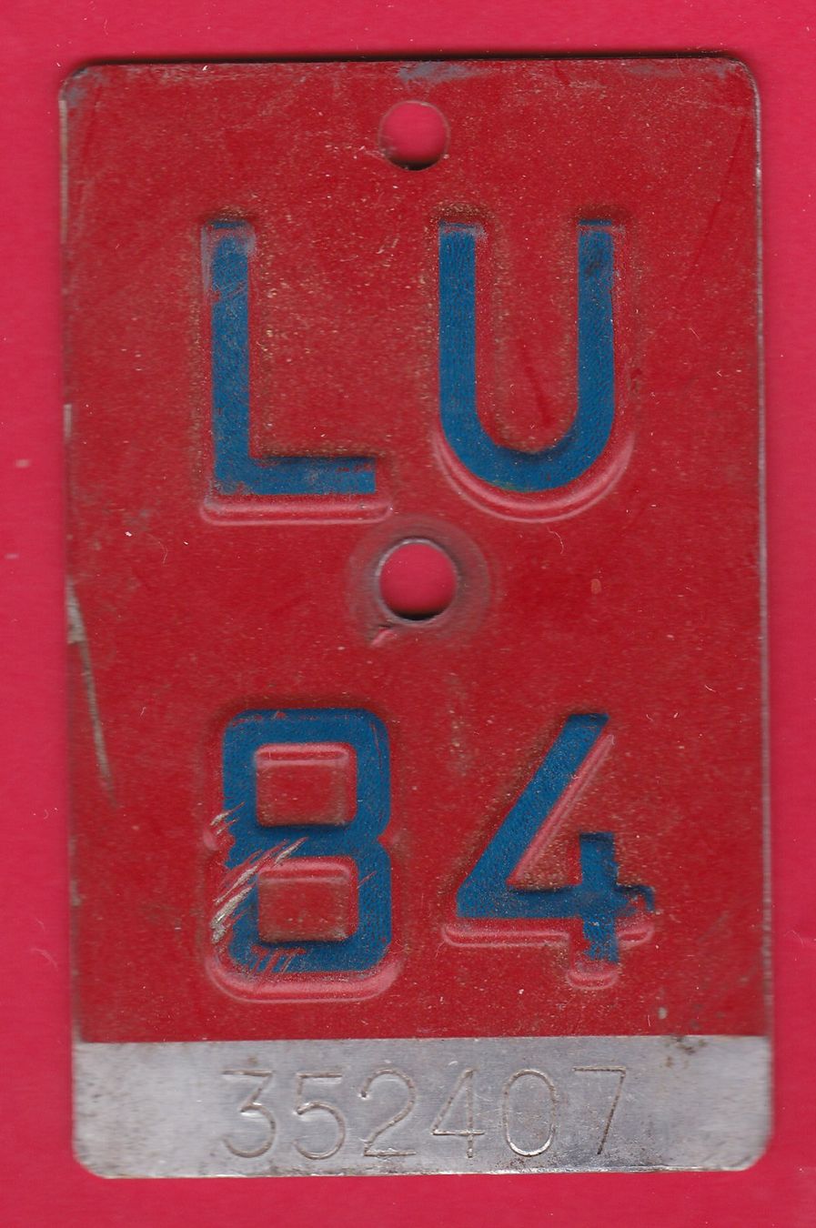 Insegne: VELONUMMER / FAHRRADSCHILD, LU 84 – Usato da Oberrieden venduto da Gebirgsstelze