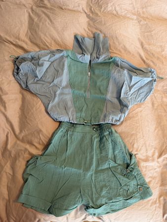 Nocturne Blue Set Size 34. Summer Outfit. Gigi Hadid.