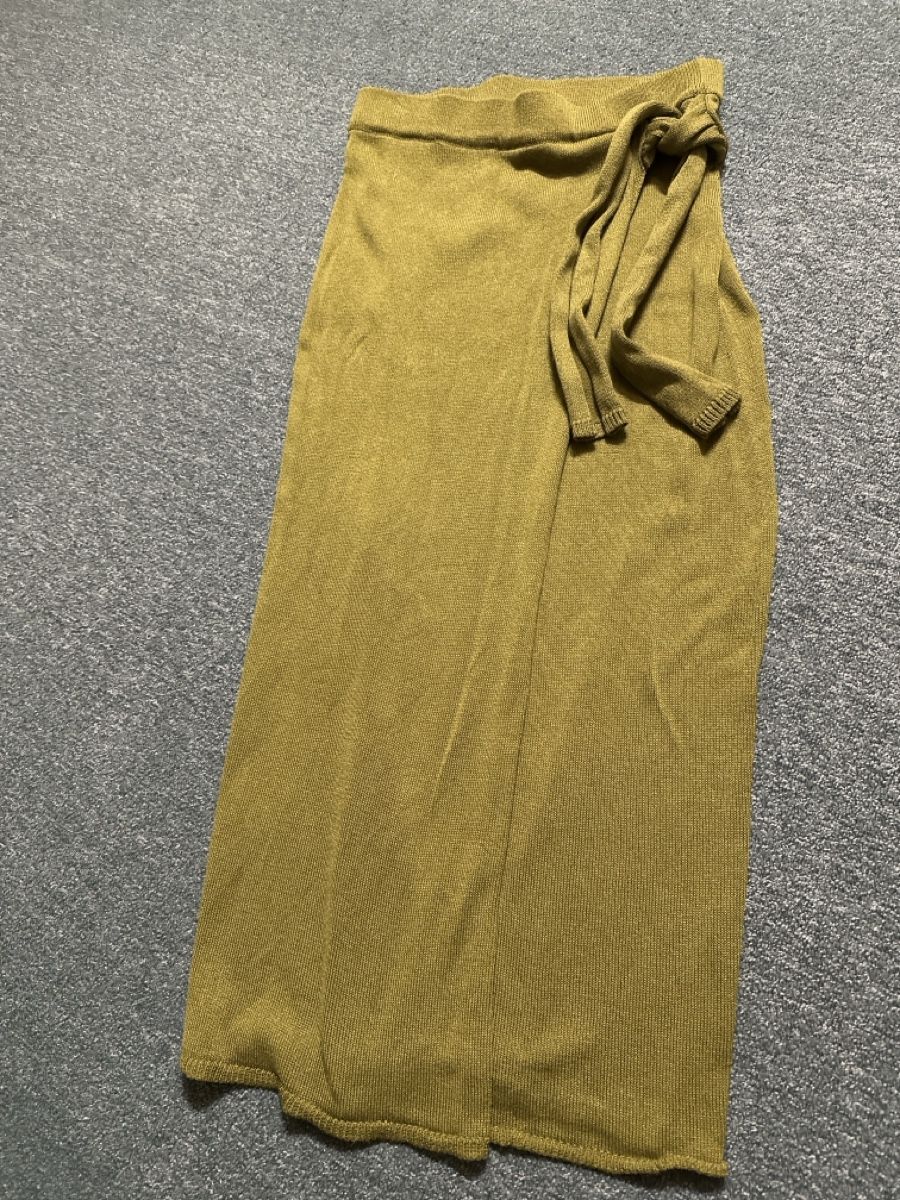 Massimo Dutti Lotti di vestiti: Strickrock mit Top Massimo Dutti Gr M – Nuovo (secondo la descrizione) da Baltschieder venduto da YmroBe