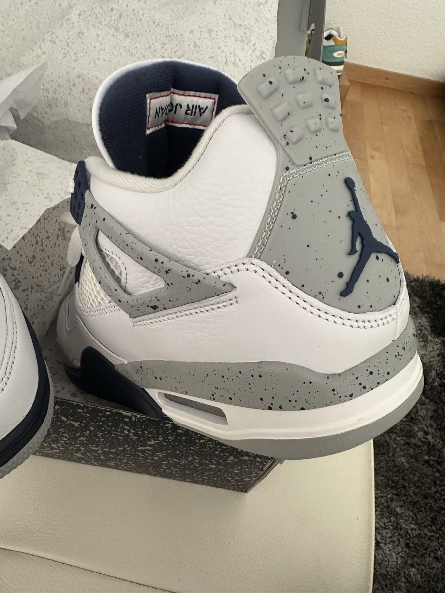 Jordan Scarpe da uomo: Nike Air Jordan 4 Retro Midnight Navy – Nuovo e nell'imballaggio originale da Uitikon Waldegg venduto da Almostheaven 2