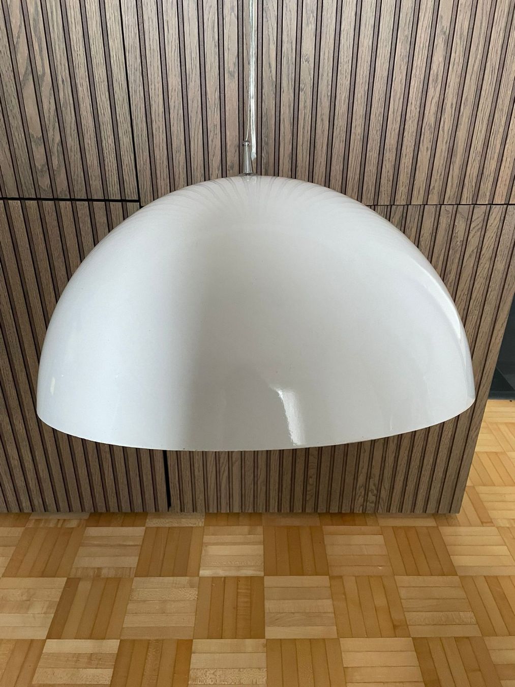 Interio Lampadari & plafoniere: Interio Lampe Hängeleuchte weiss/silber 50cm Durchmesser – Usato da Hölstein venduto da Jomojilune
