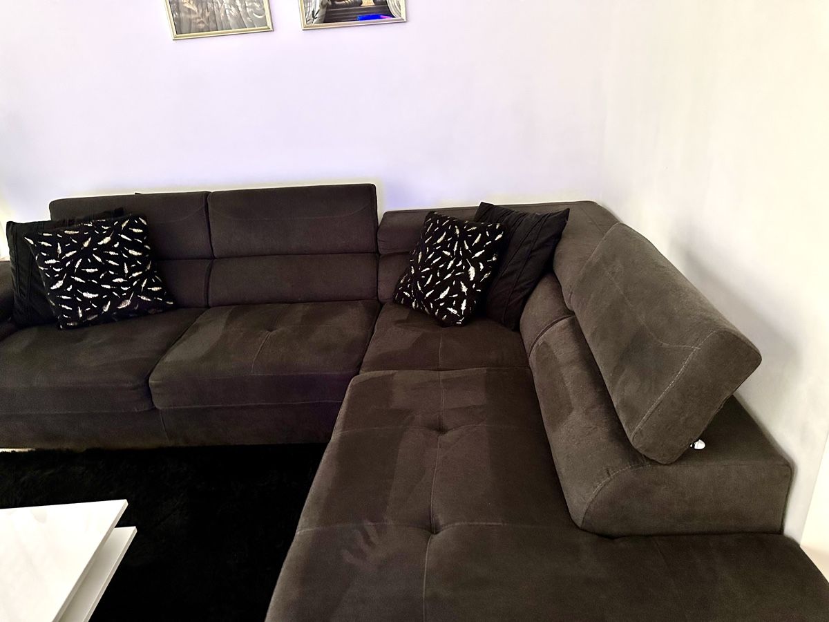 Divani: Ecksofa mit Schlaffunktion & Bettkasten – Usato da Dietikon venduto da Eylem79 5