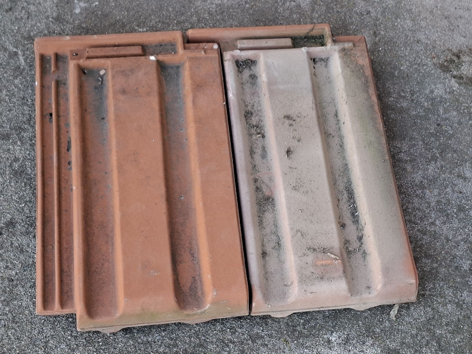 Pierres & tuiles: dachziegel – Neuf (Voir description) à Sigigen par Arnika011 3