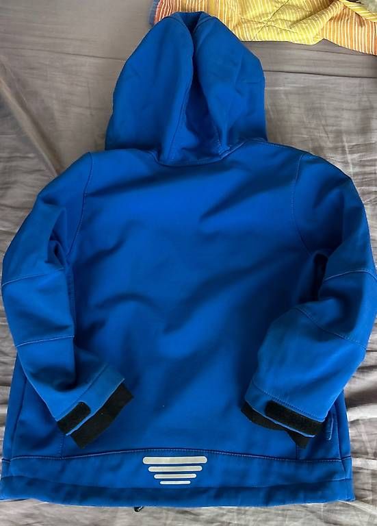 Vestes & Manteaux: Softshell cmp taglia 110 – D'occasion à Tesserete par l_m_n67r 3