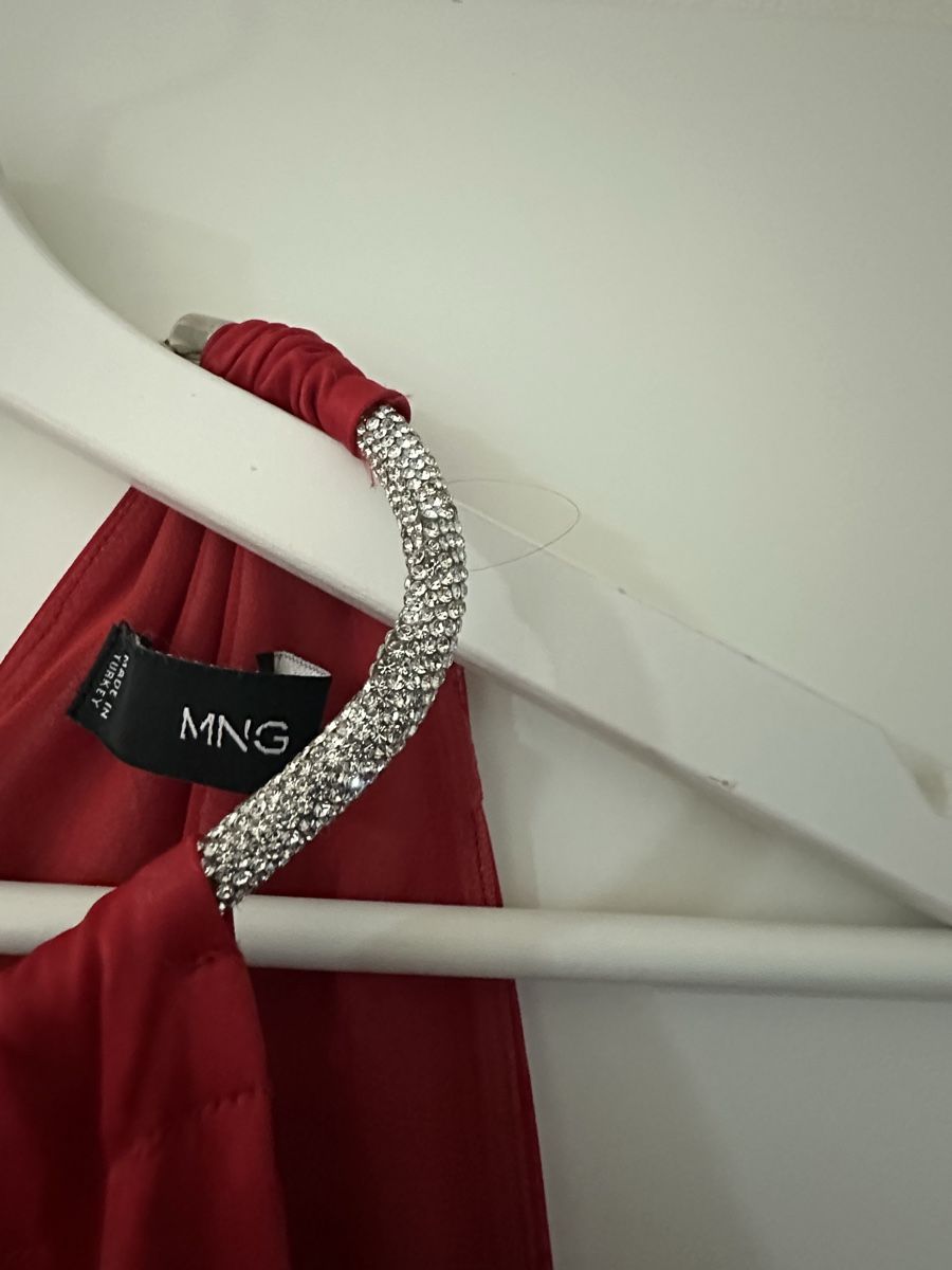 Mango Vestiti: Rotes Sommerkleid, Grösse 36, mit Strass-Kette – Nuovo (secondo la descrizione) da Niederhasli venduto da Luxevault 3