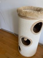 Grosser Katzenbaum / Kratztonne mit Liegeplatz – nur Abholun