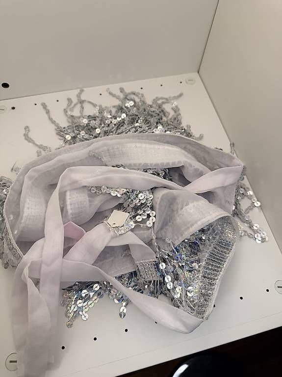 Röcke: Jupe à sequins et franges argentée - Taille S/M – Neu (gemäss Beschreibung) aus Biel/Bienne von secondstore 2