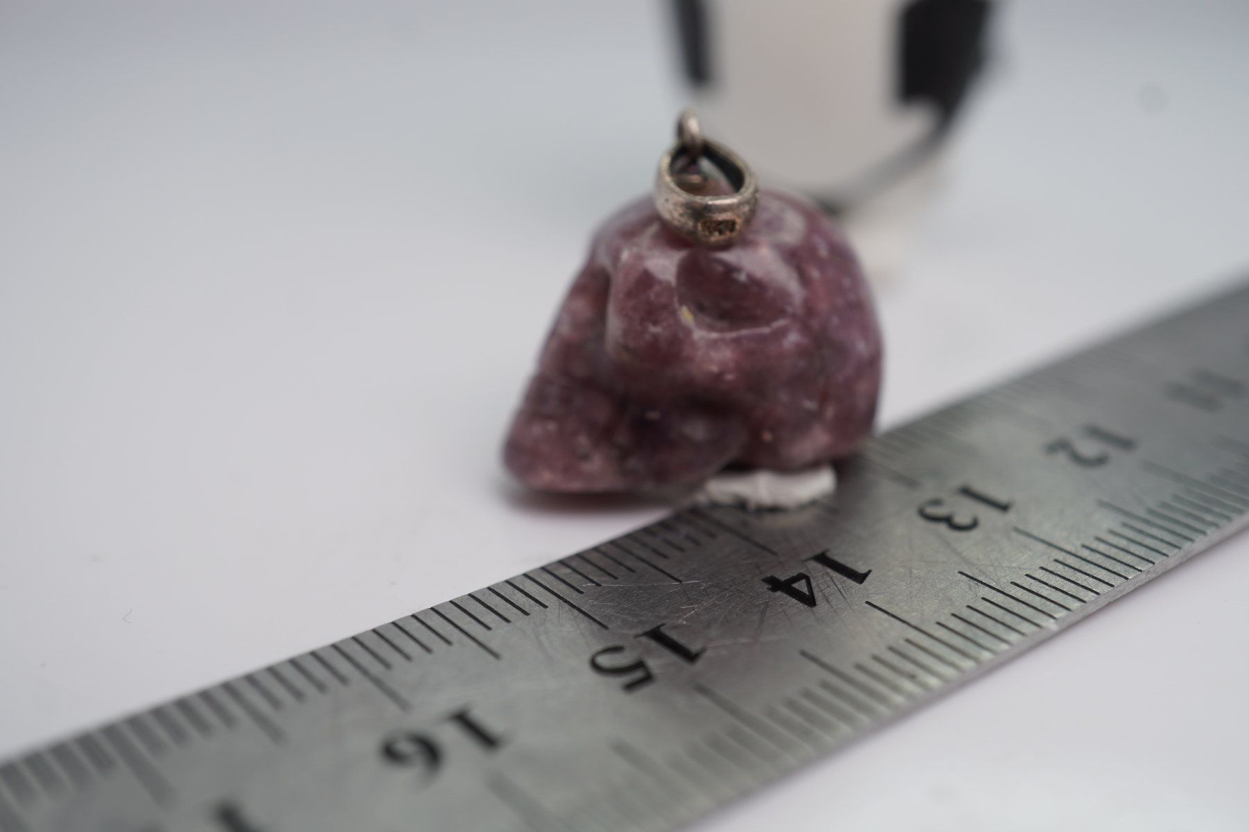 Minerali & Pietre curative: Lepidolith    Skull Anhänger         ab 1.-  Auktion – Nuovo e nell'imballaggio originale da Eschenbach SG venduto da topstone 5