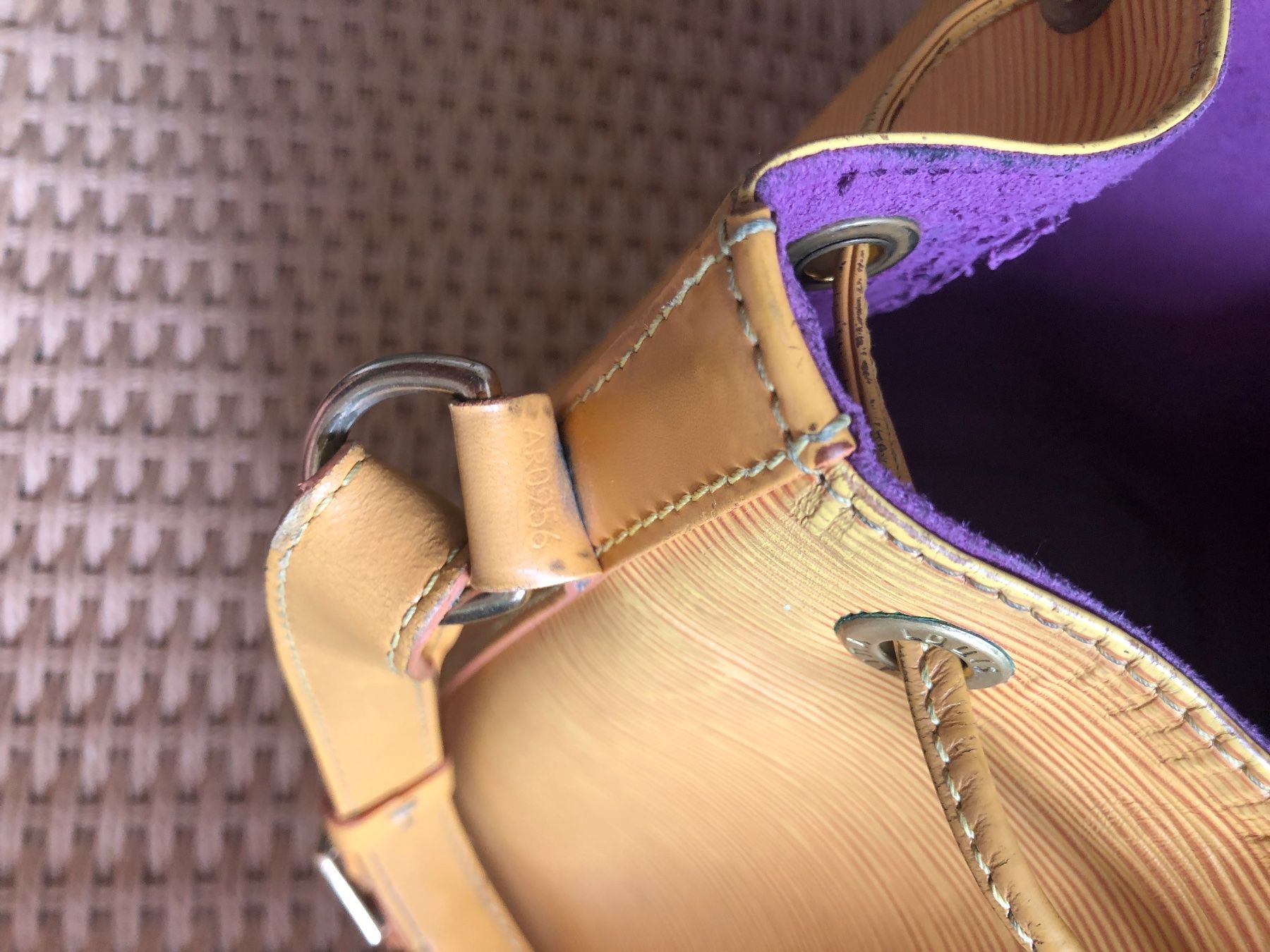 Louis Vuitton Borse da donna: Louis Vuitton Petit Sac Noe gelb – Usato da Zürich venduto da ehupp 8