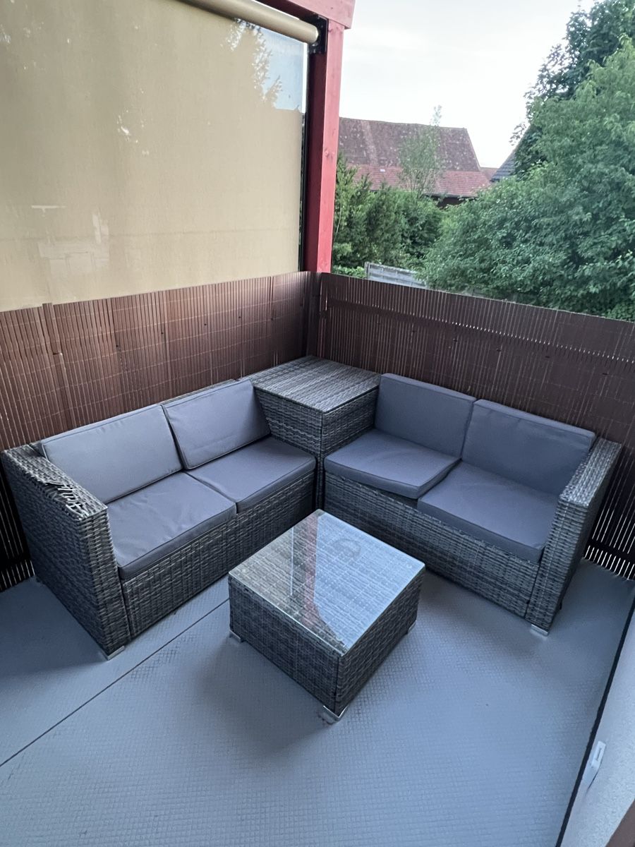 Fauteuils: Rattanlounge Defekt – Défectueux à Winterberg ZH par El-Pavlo