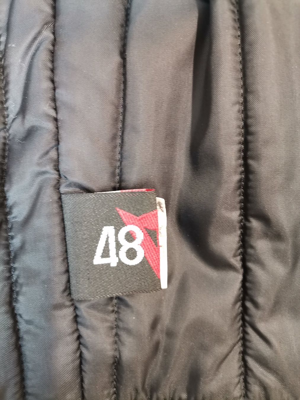 Dainese Giacche: DAINESE Motorradjacke Gr.48 schwarz – Usato da Schaffhausen venduto da Restwert_SH 6