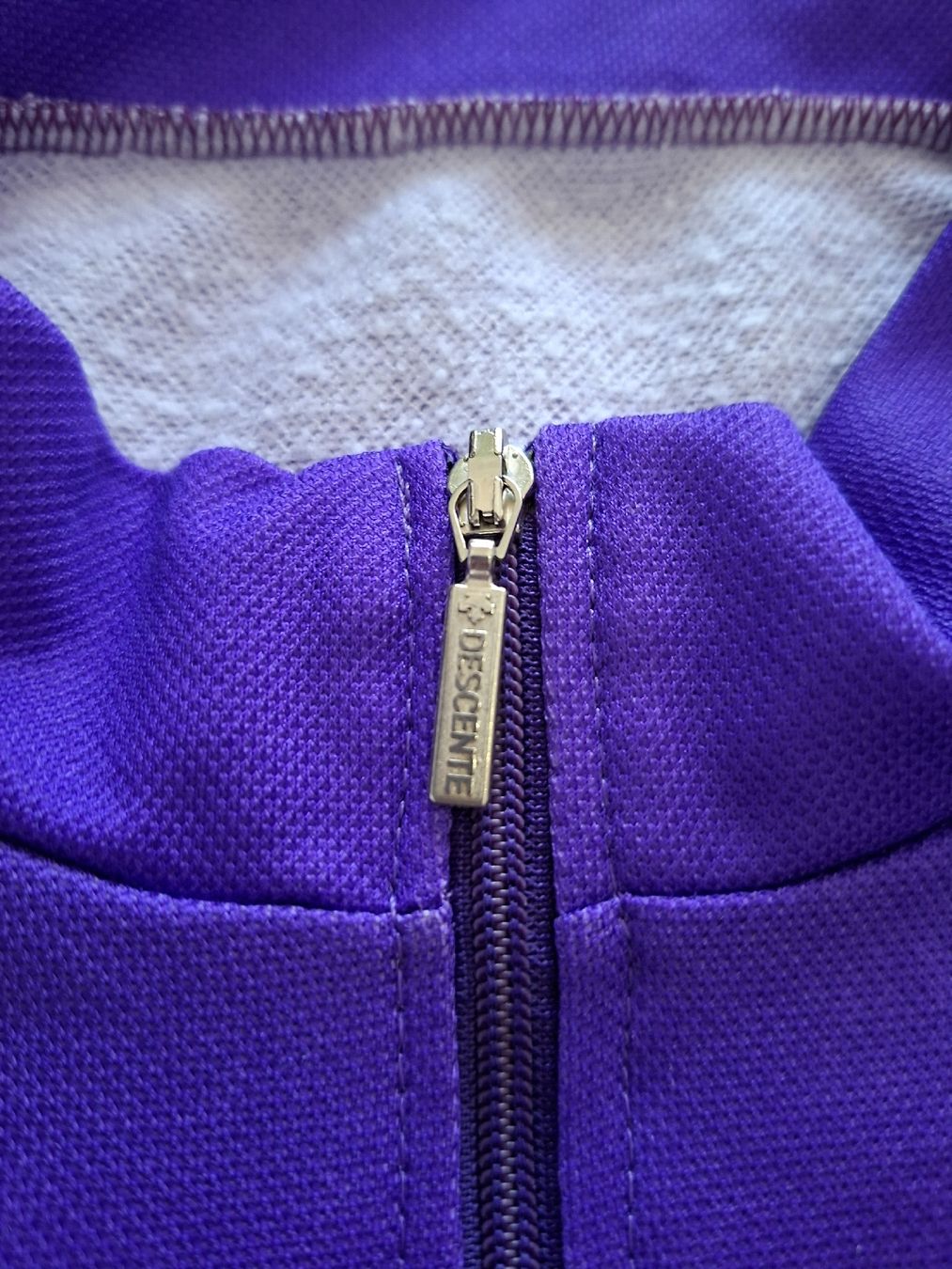 Canottiere & Pantaloni: Maillot cyclisme Descente violet imprimé taill – Usato da Renens VD venduto da ser_j2fn 1