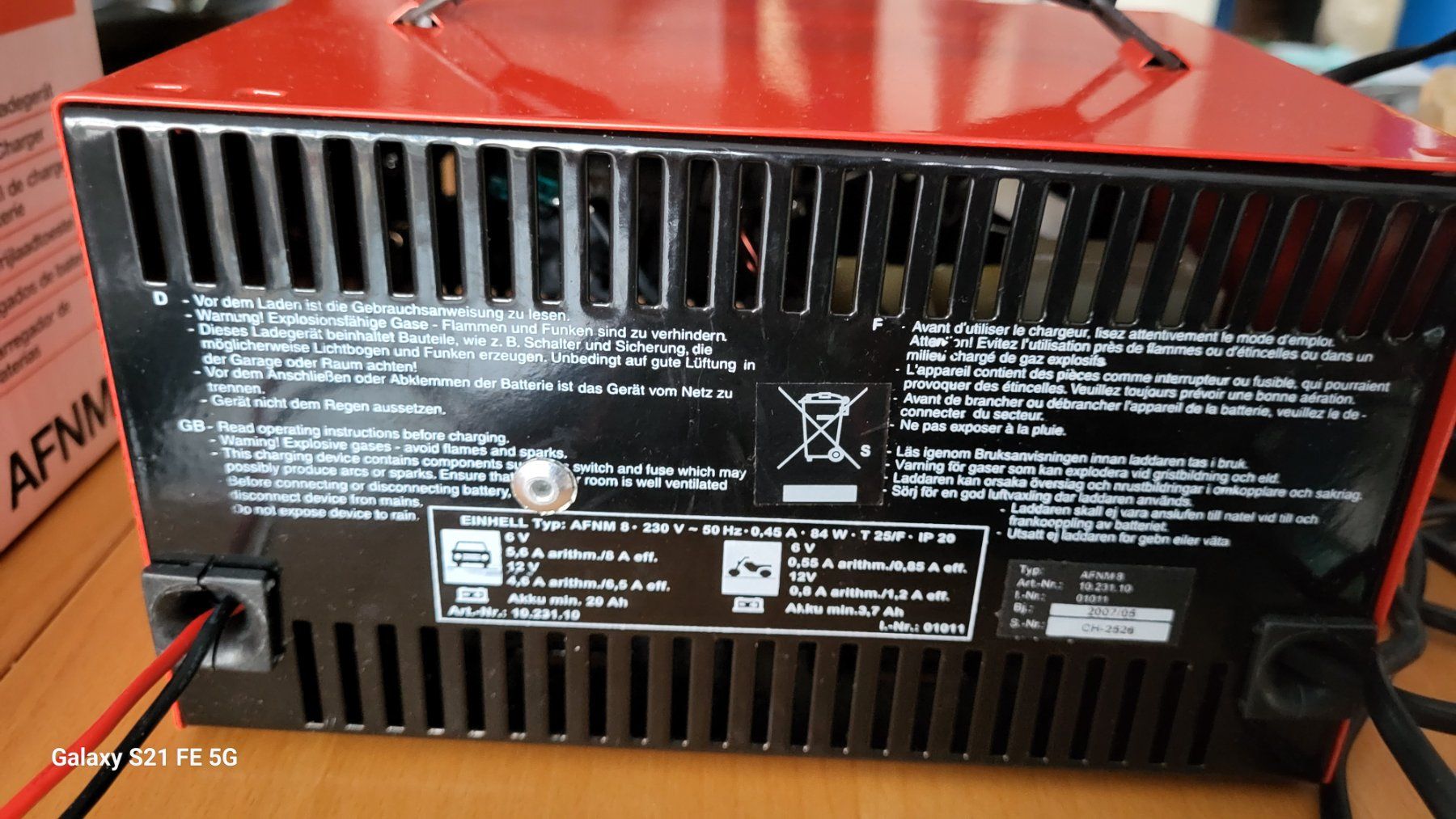 Chargeurs de batterie: Chargeur de batterie – D'occasion à Delémont par Totor28