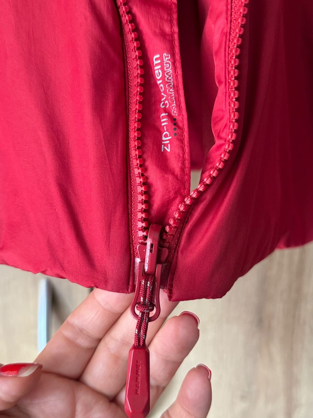 Mammut Giacche: Veste rouge Mammut – Usato da Grône venduto da ukr_2qbg 1