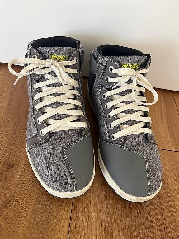 Scarpe da uomo: Motorradschuhe Sneaker  – Usato da Unterendingen venduto da VS5512